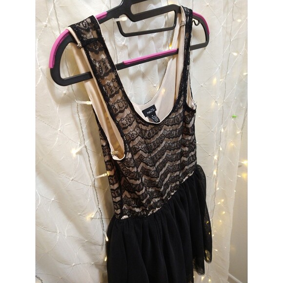 RUE 21 WOMENS MEDIUM BLACK NUDE LACE TUELLE DRESS MINI COCKTAIL PARTY SEXY FLOWY - Picture 2 of 9